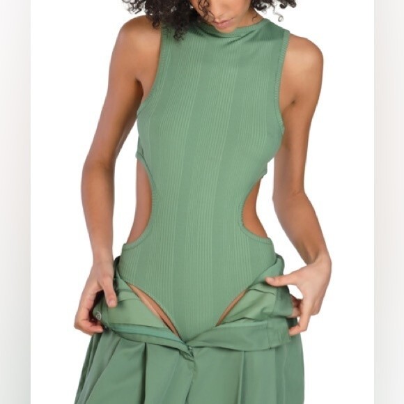 Nicole Williams Tops - Nicole Williams English Bar III Cutout Ribbed Bodysuit Green(Size L)